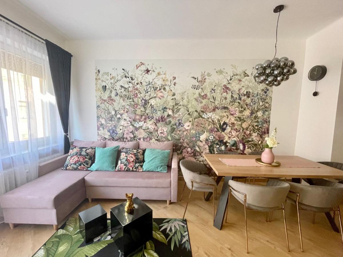 Brand New Apartment #Hollan#3Bedr#2Bathr#Freeparking Budapest Exterior photo